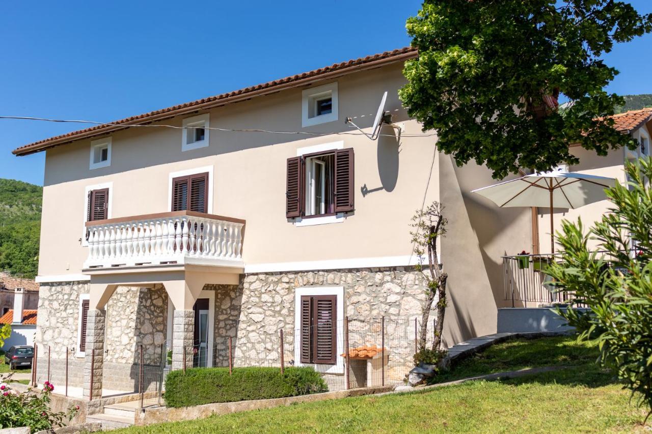 Apartman Danijela Zagorje Exterior foto